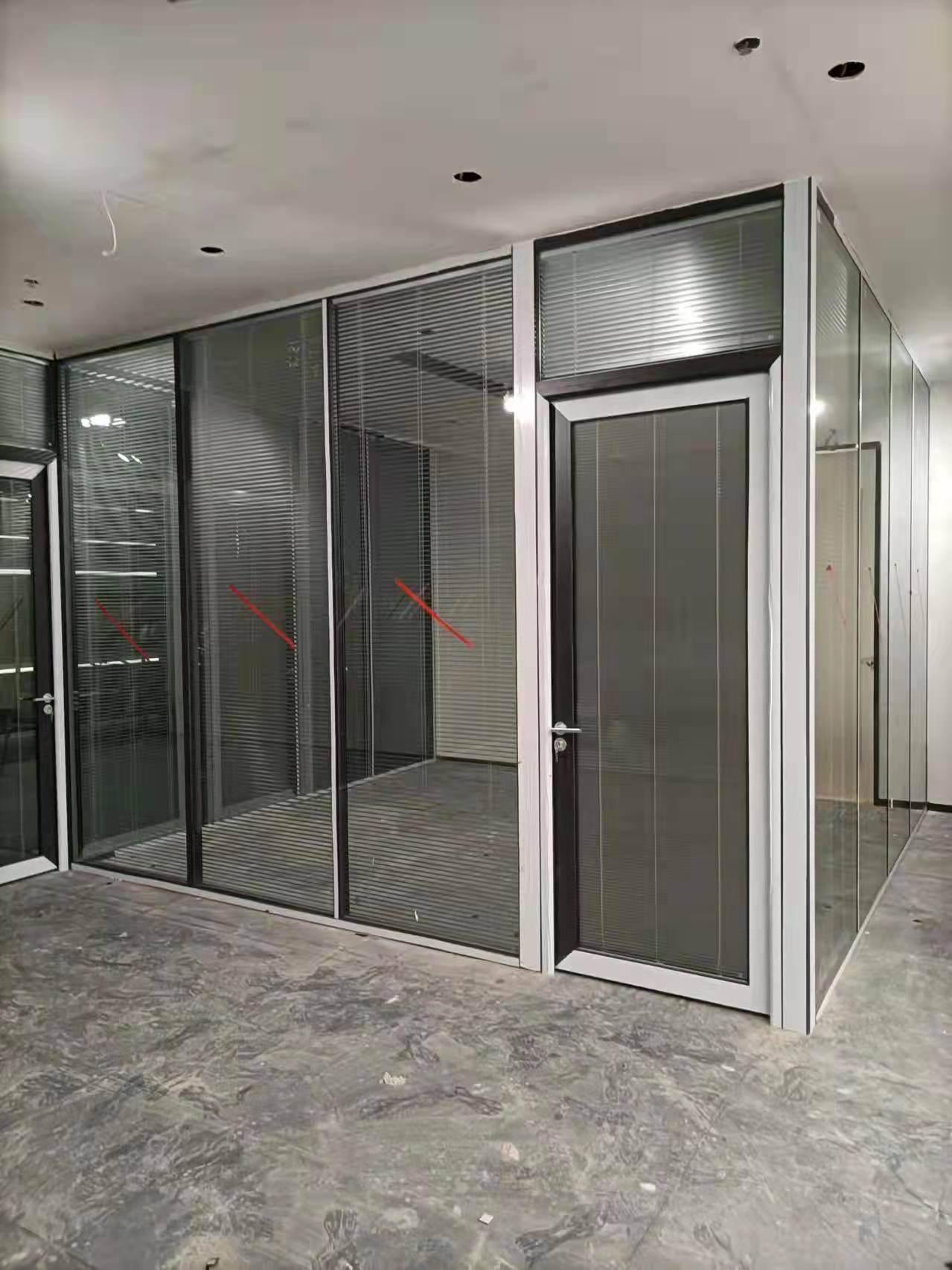 双玻璃百叶草莓视频APP黄污安装案例
